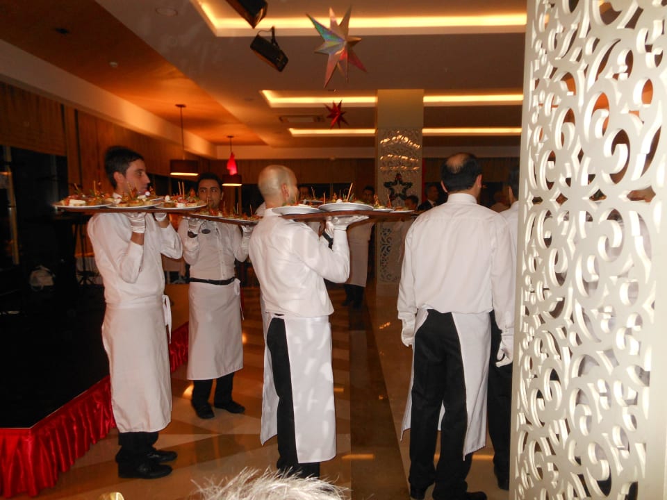 Unsere fleißigen Kellner Sentido Trendy Verbena Beach