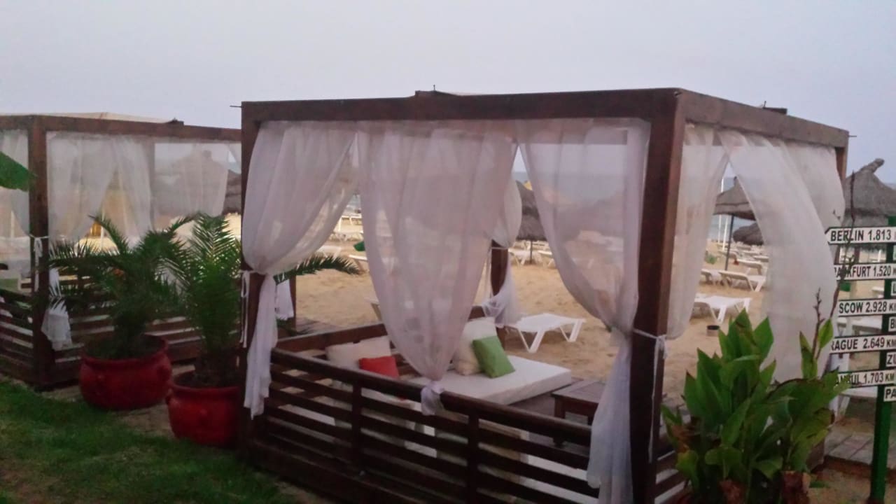 Neue Sitzgelegenheiten Hotel Royal Nozha