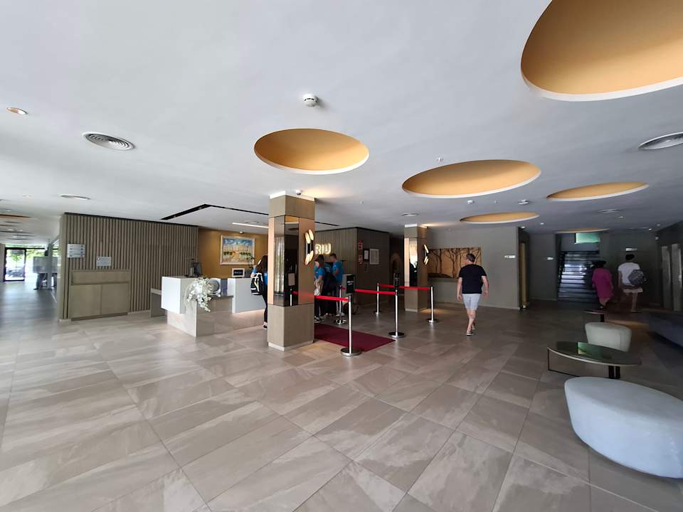 Lobby Hotel Riu Festival