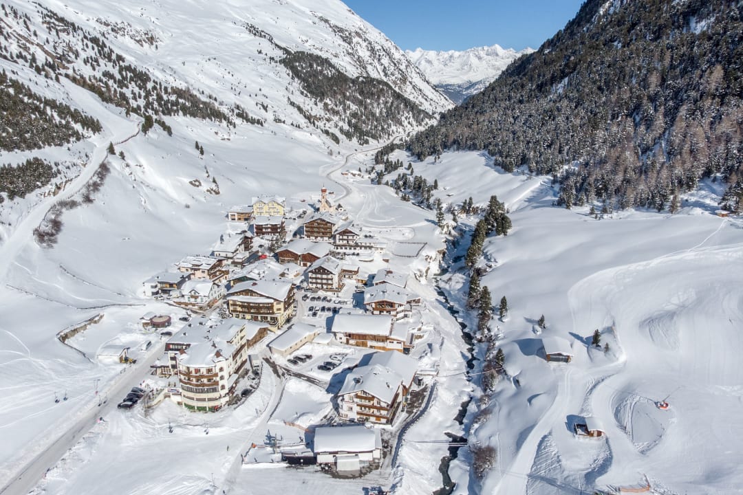Außenansicht Natur- & Alpinhotel Post