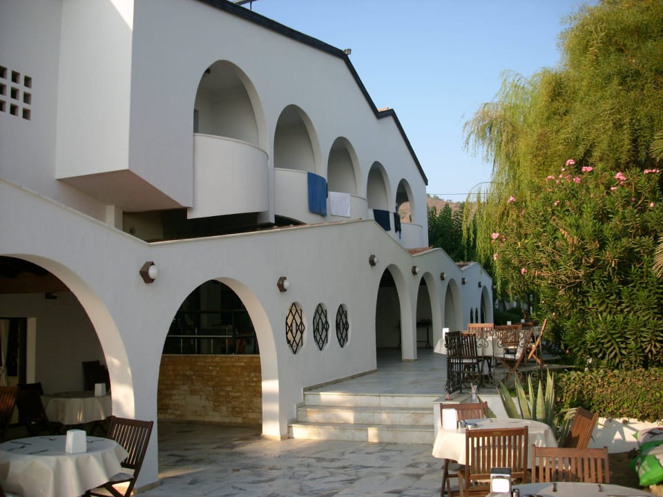 Terrasse Haupthaus Dogan Paradise Beach