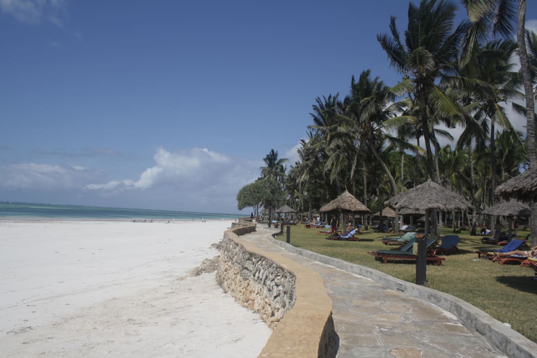 Strandmauer Neptune Paradise Beach Resort & Spa