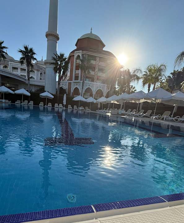 Pool Royal Taj Mahal Hotel