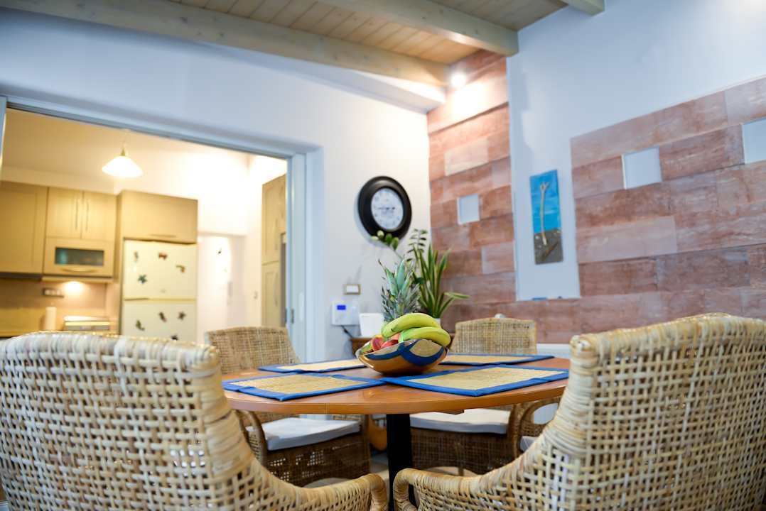 Zimmer Patras Luxury Seaside House