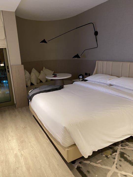 Zimmer Sheraton Hotel & Resort Abu Dhabi