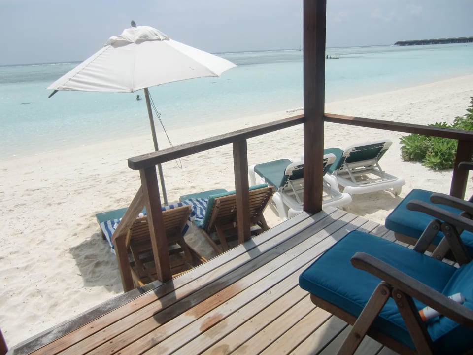 Blick von unserer Terrasse Meeru Maldives Resort Island