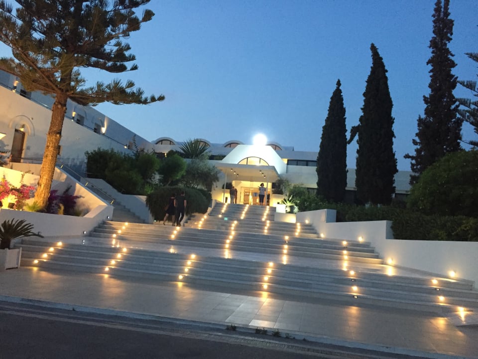 Außenansicht TUI BLUE Oceanis Beach and Spa Resort