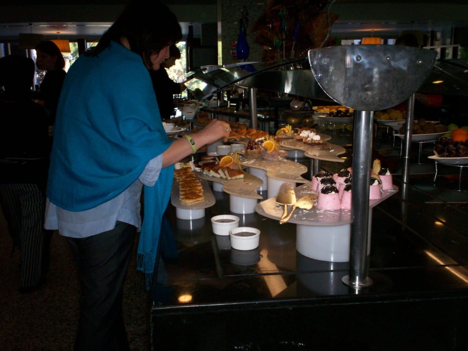 Und die vielen Kuchen Rixos Sungate
