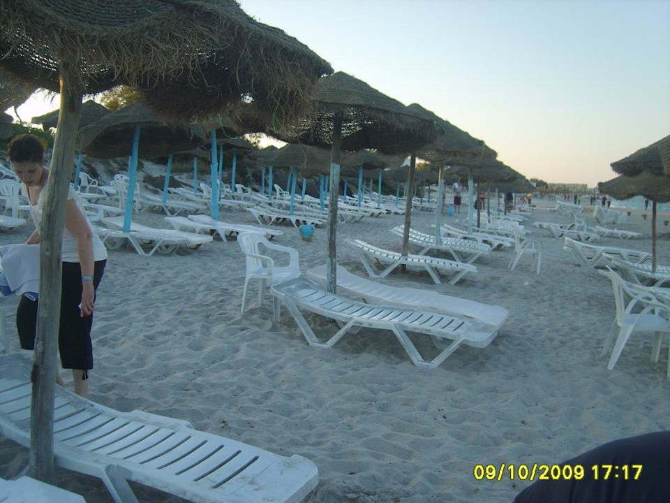 Der Strand wenn die Sonne weg war Hotel El Mouradi Cap Mahdia
