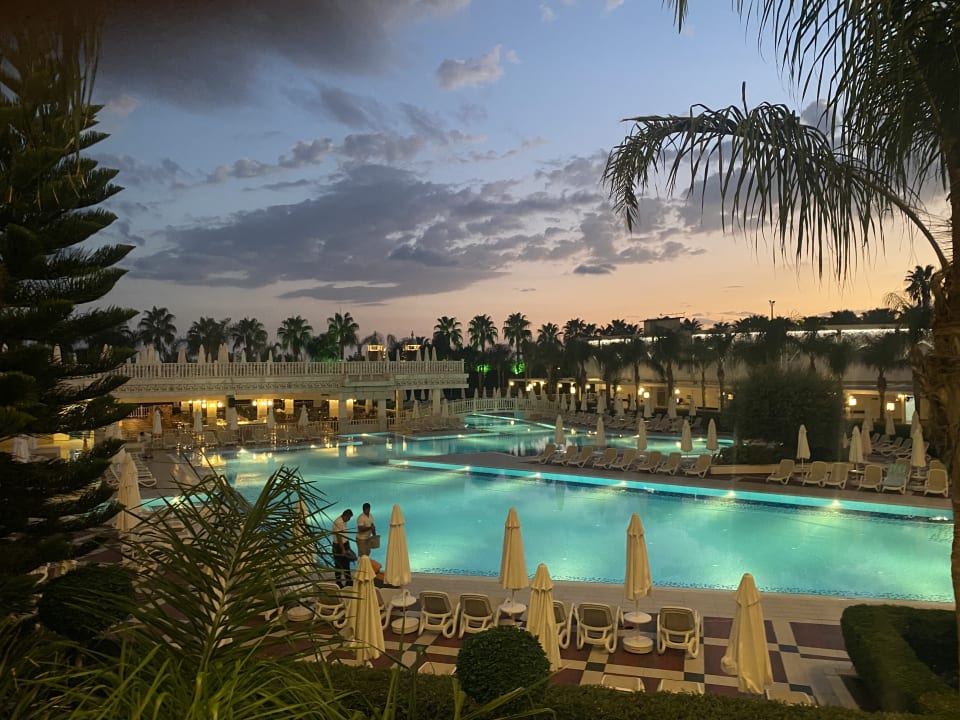 Gartenanlage Royal Taj Mahal Hotel