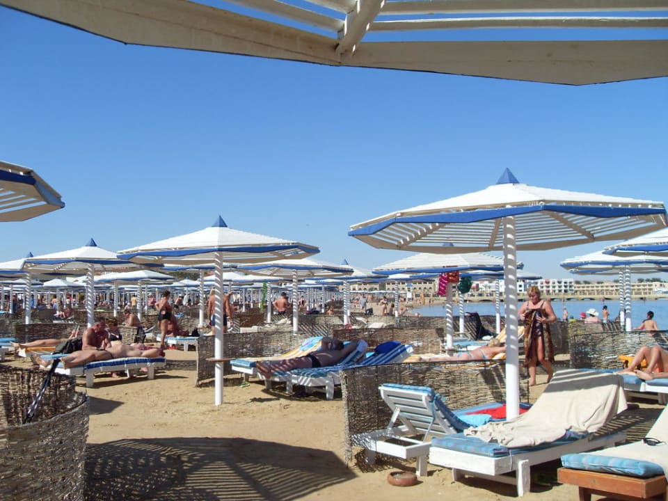 Strand vom Dana Beach Pickalbatros Alf Leila Wa Leila Resort - Neverland Hurghada