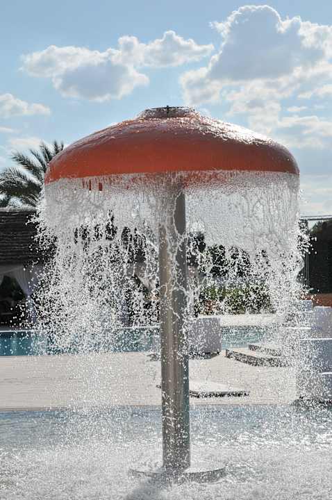 Beach detail Hotel La Couronne