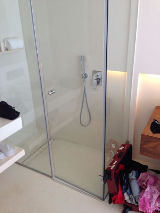 Sehr kleine Dusche und undicht  Destino Pacha Ibiza Resort - Adults only