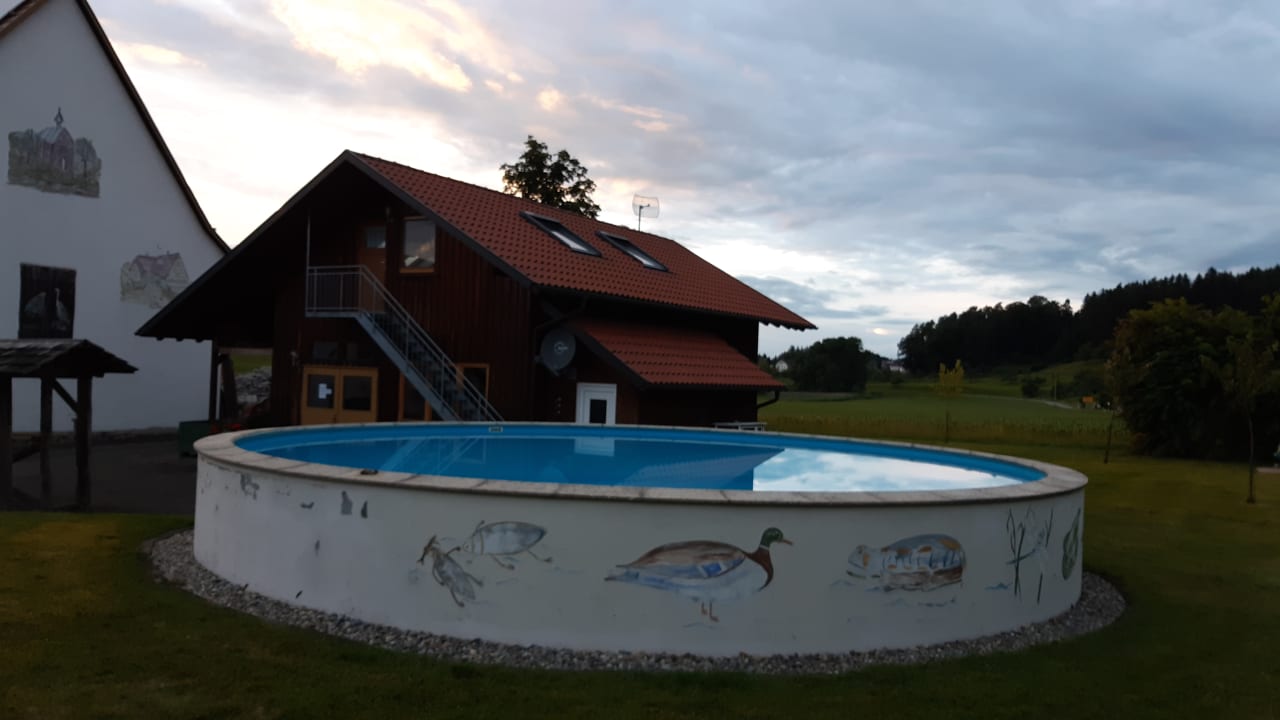 Pool Haus Sonnenschein