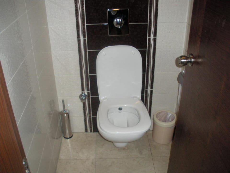 Toilette im Hotelzimmer Aydinbey Kings Palace & Spa