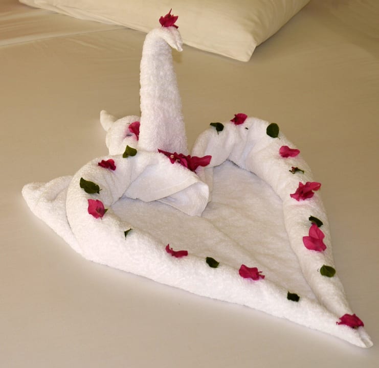 Opět ručníková dekorace Malikia Resort Abu Dabbab