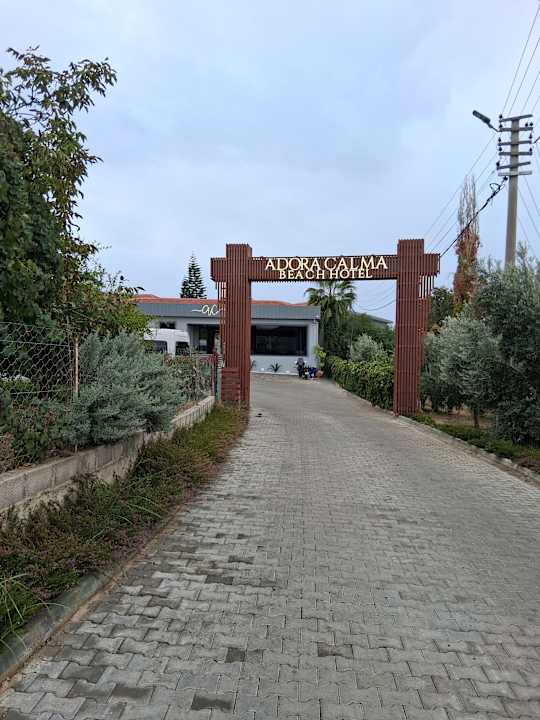 Außenansicht Adora Calma Beach Hotel