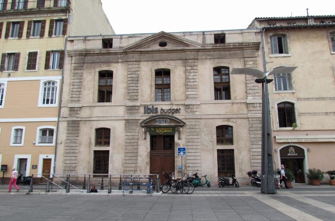 Square view Ibis Budget Marseille Vieux Port