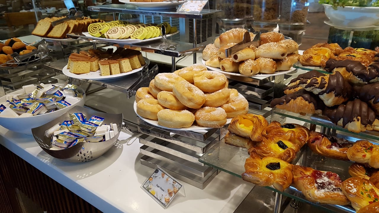 Gastro Royal Palms Beach Hotel