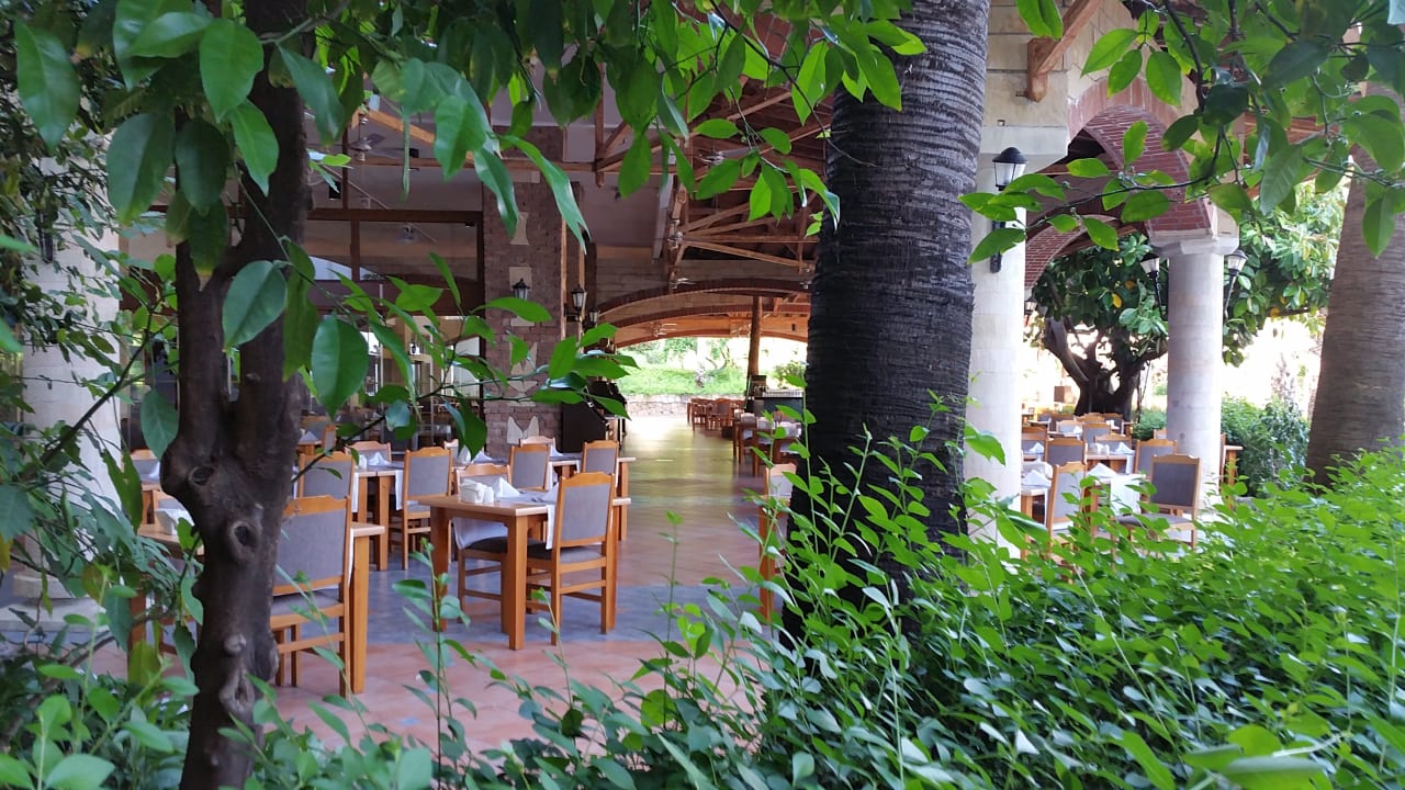 Restaurant Hotel Defne Garden