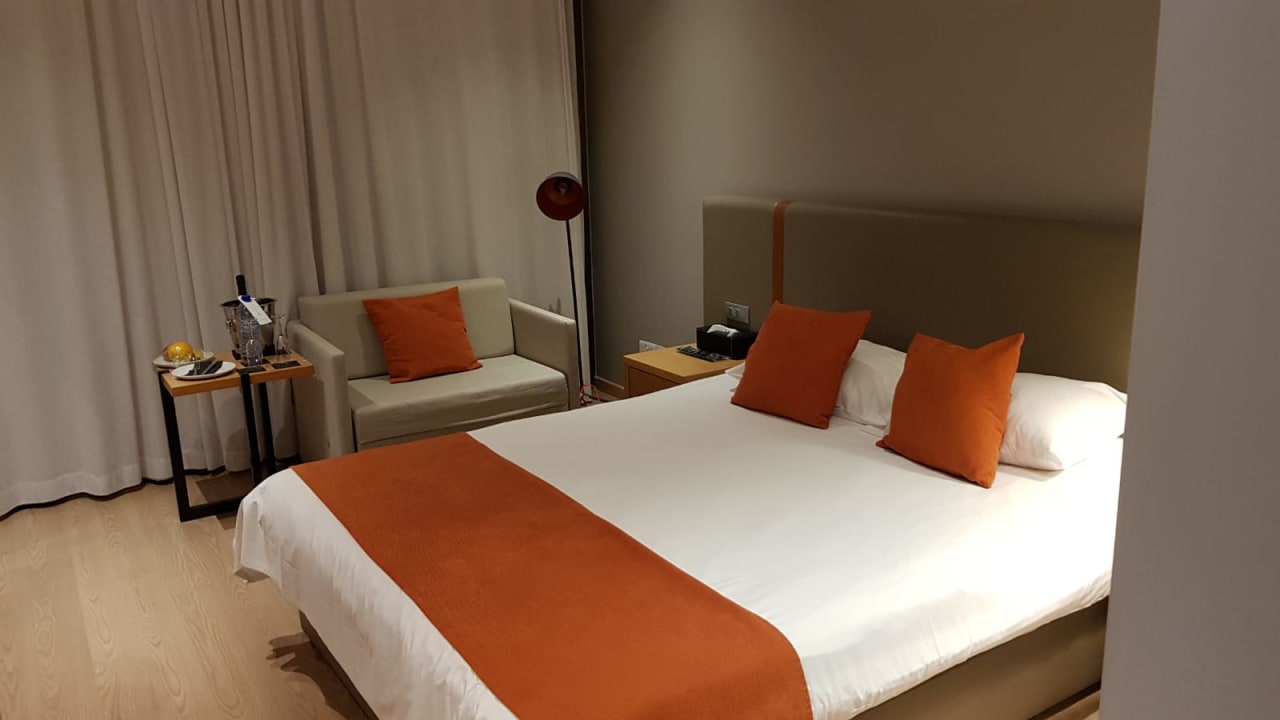 Zimmer Crystal Springs Beach Hotel