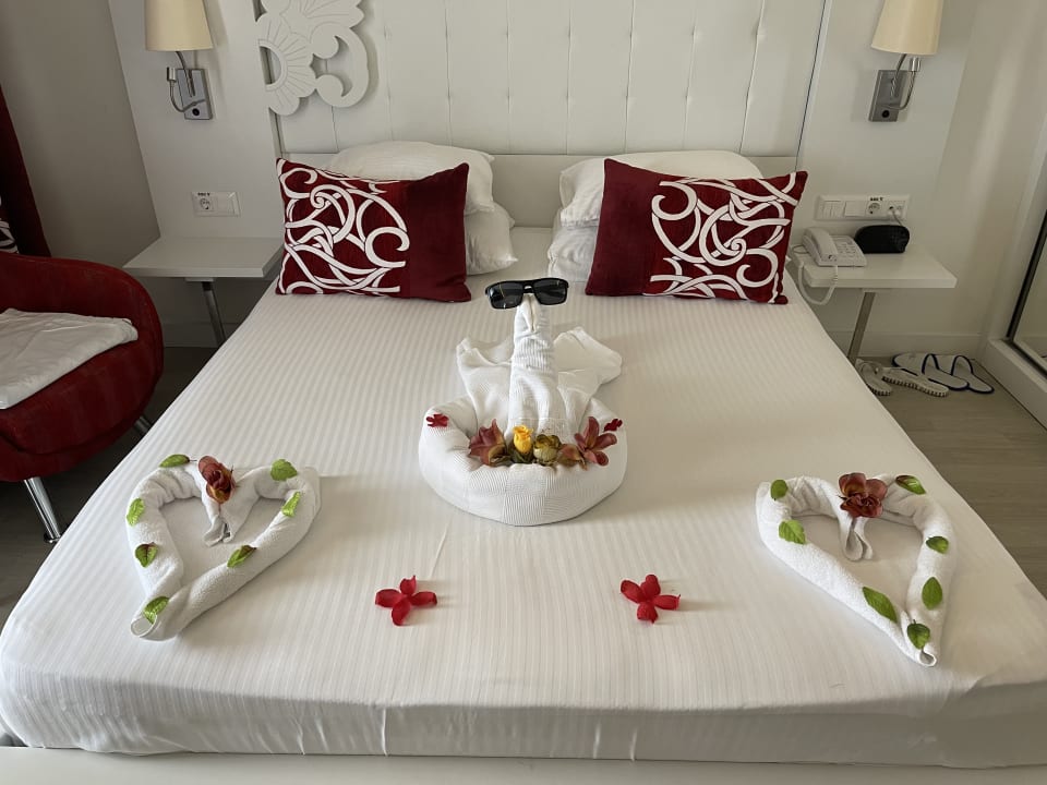 Zimmer Laguna Beach Alya Resort & Spa Hotel