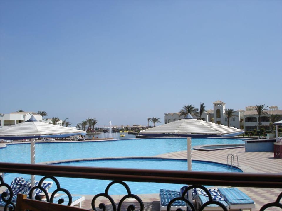 Blick auf den (Ruhe)Pool Pickalbatros Dana Beach Resort - Hurghada