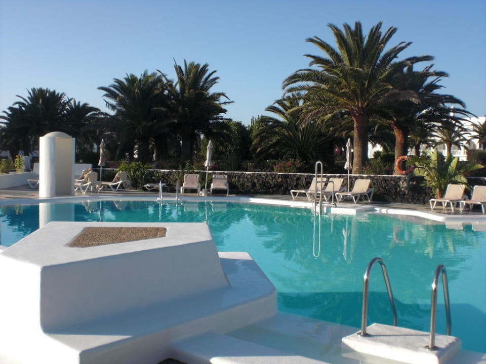 Pool Apartment Relaxia Olivina