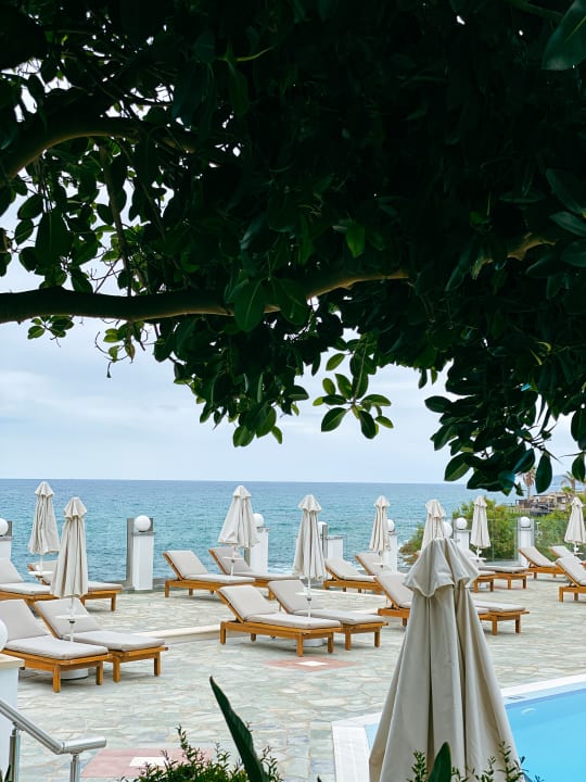 Ausblick Alexander Beach Hotel & Village Resort
