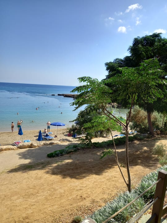 Strand Crystal Springs Beach Hotel