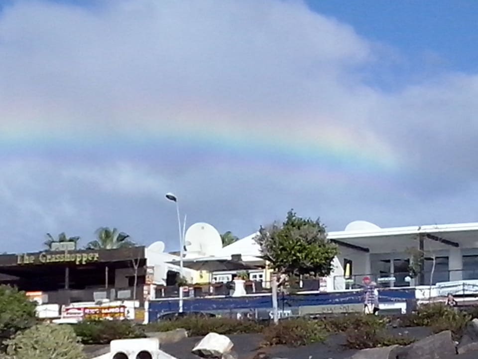 Arcobaleno sul lungomare Relaxia Olivina