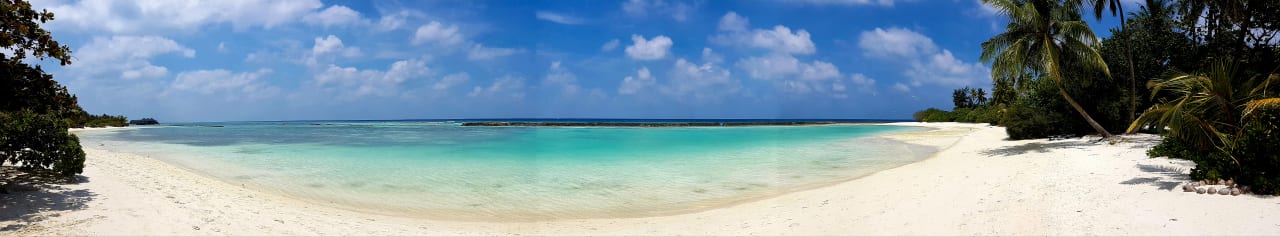 Strand Kuredu Island Resort & Spa