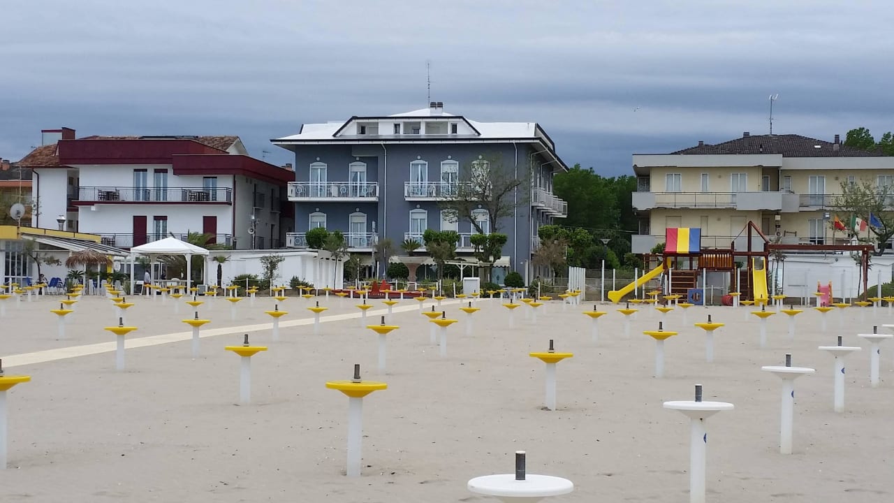 Blick vom Strand Hotel Piccolo Ariston