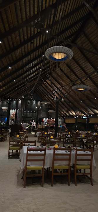 Gastro Kuredu Island Resort & Spa