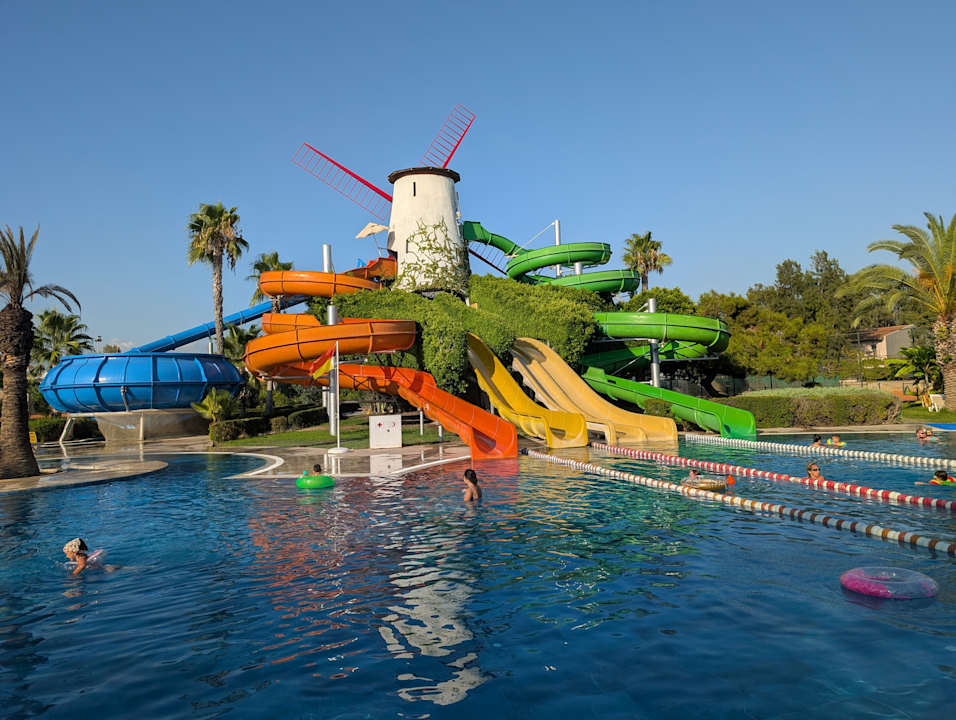 Pool Starlight Resort Hotel