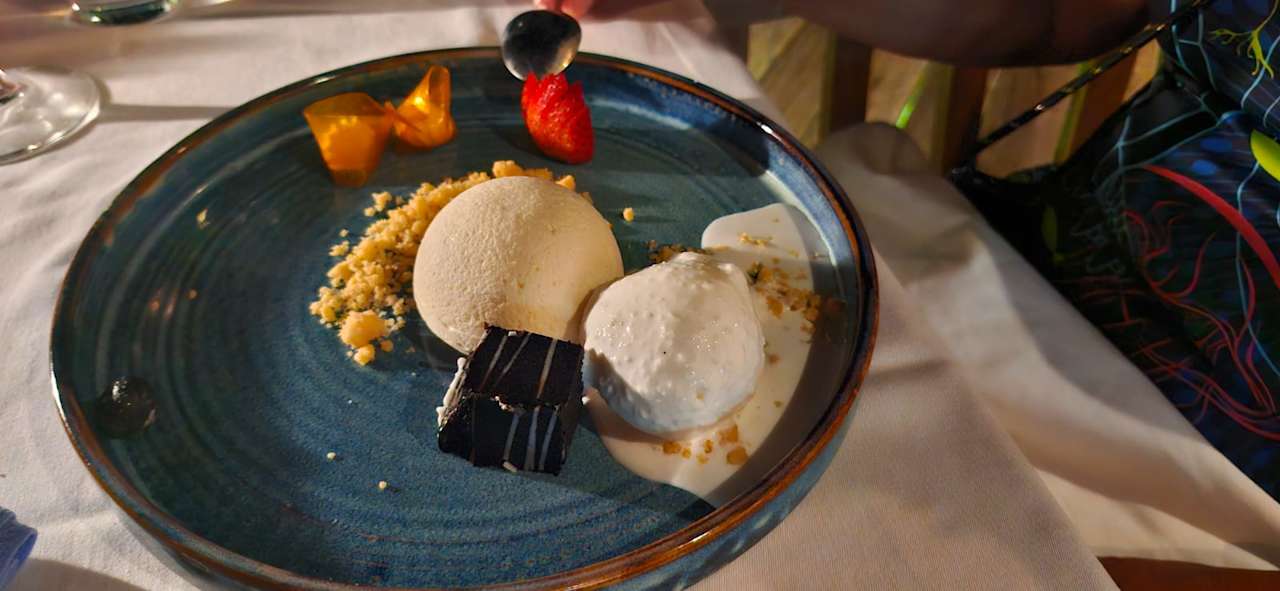 Gastro Vilamendhoo Island Resort & Spa