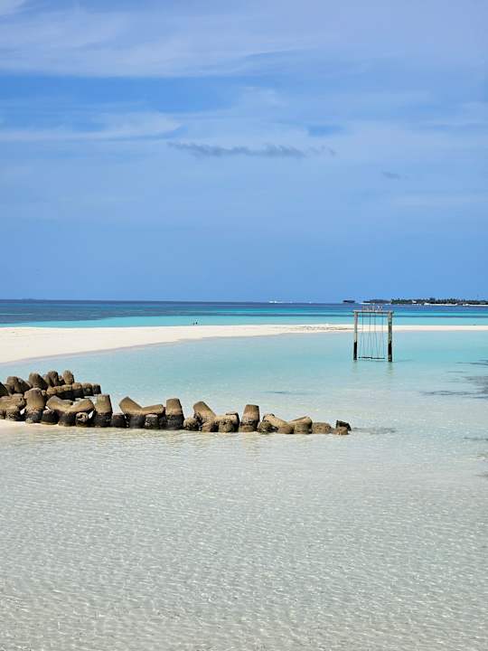 Strand Kuredu Island Resort & Spa