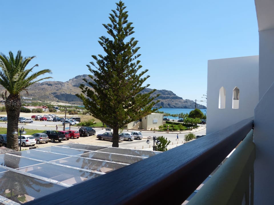 Aussicht mit seitlichem Meerbli Alianthos Garden Hotel