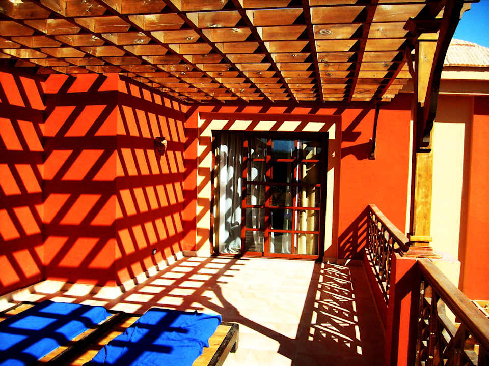 Riesiger Balkon Pickalbatros Alf Leila Wa Leila Resort - Neverland Hurghada