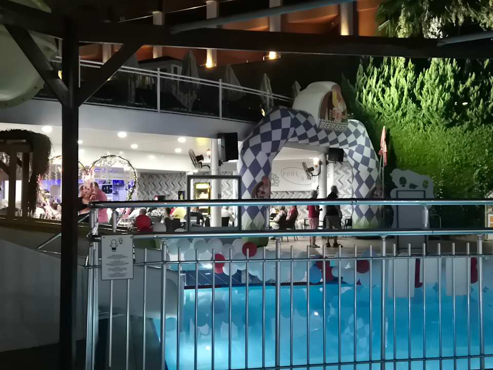 Außenansicht Dream World Resort & Spa