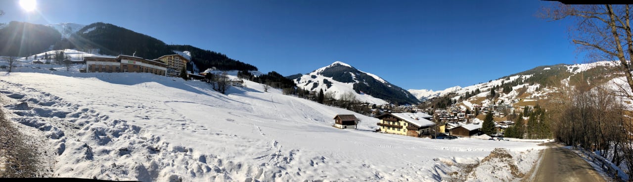 Panorama von der Zufahrt Familienresort Ellmauhof – das echte All Inclusive