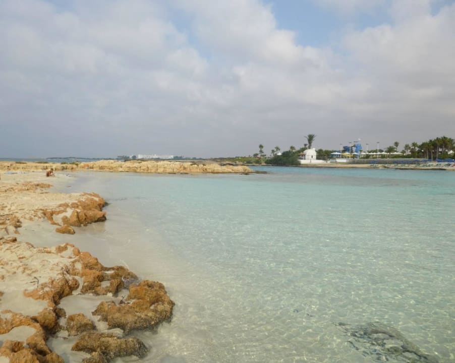 Ganz früh am Morgen Hara Nissi Beach