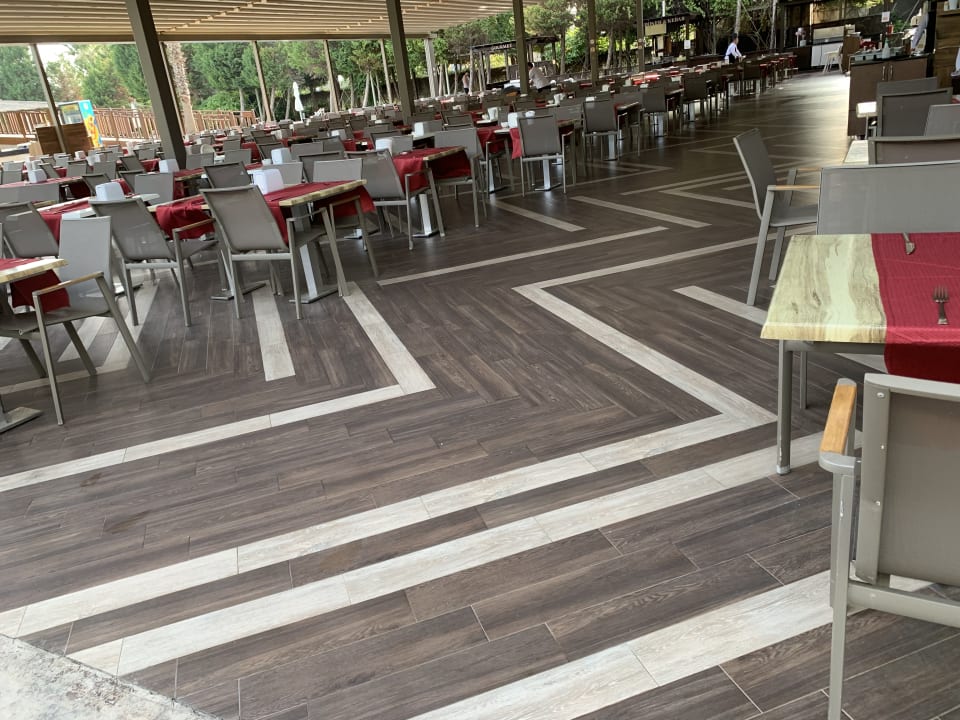 Gastro Saturn Palace Resort Hotel