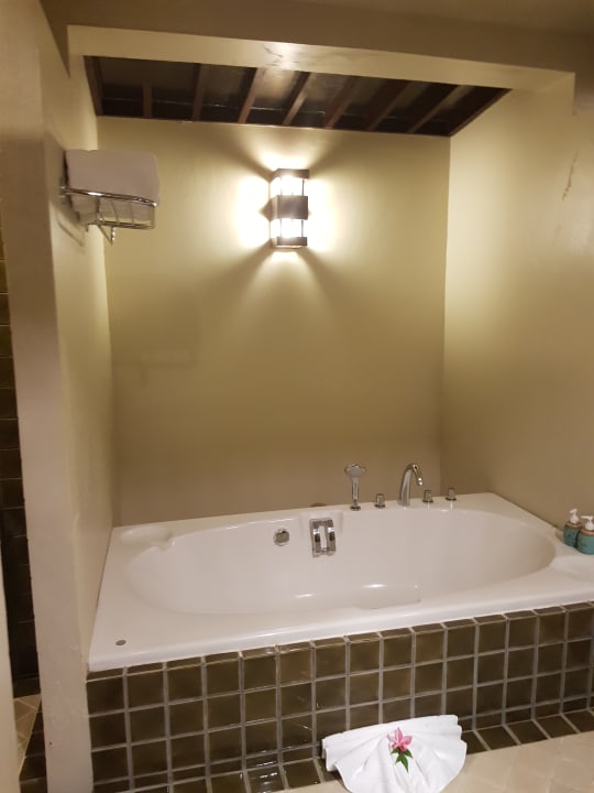 Badezimmer The Fair House Beach Resort