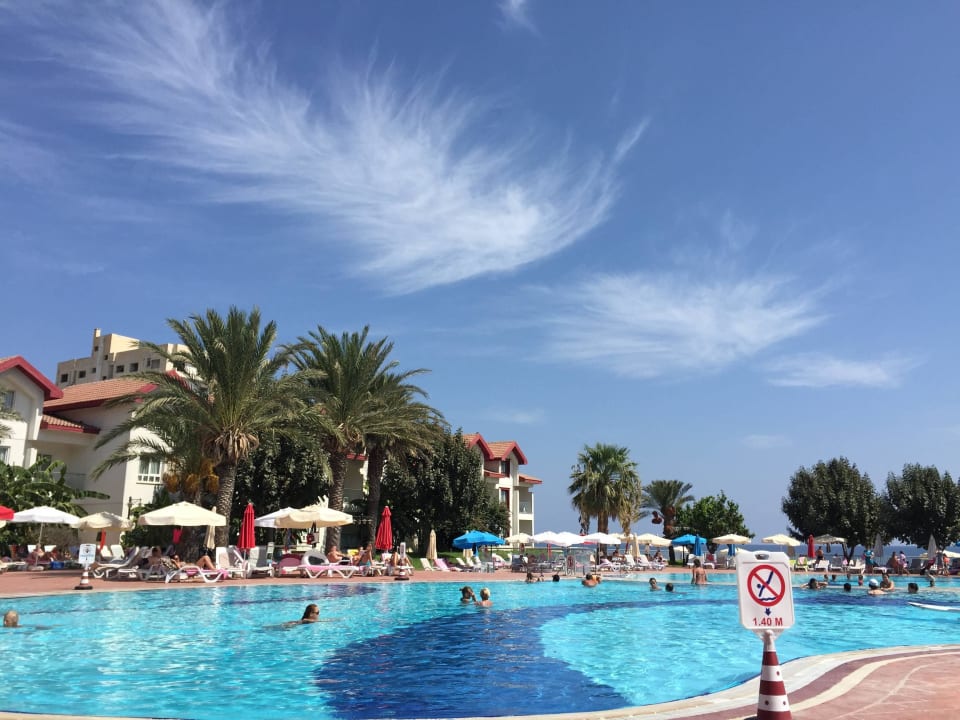 Pool Salamis Bay Conti Resort Hotel & Casino