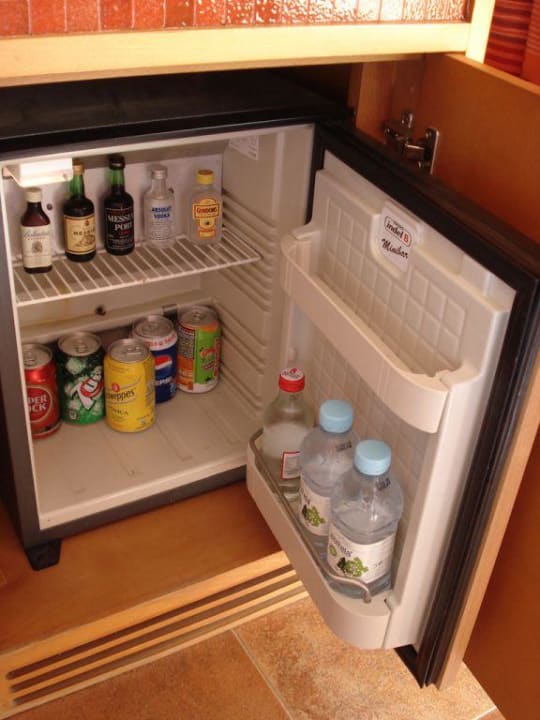 Schmutzige Minibar Ozadi Altura Beach Resort