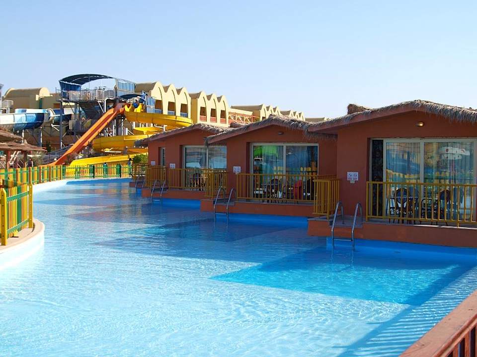 Wasserbungalos Titanic Beach Spa & Aqua Park