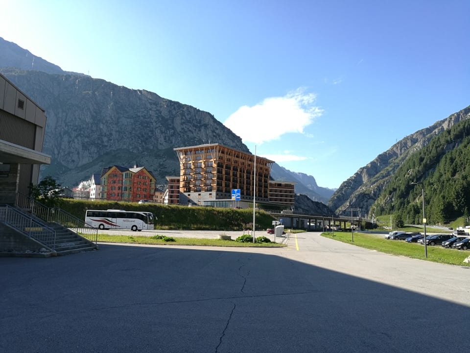 Außenansicht Radisson Blu Hotel Reussen, Andermatt
