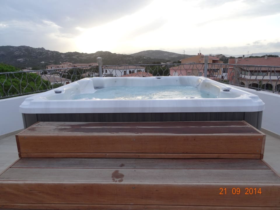 Dachterrasse und Ausblick Hotel Dolce Vita