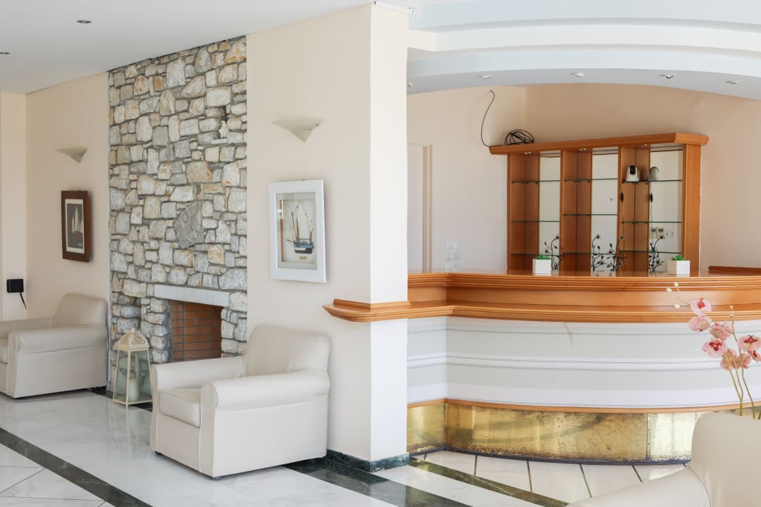 Lobby Kanapitsa Mare Hotel